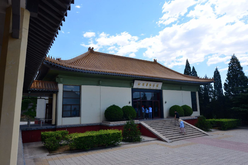 西柏坡干部培训红色教育基地-白求恩柯棣华纪念馆