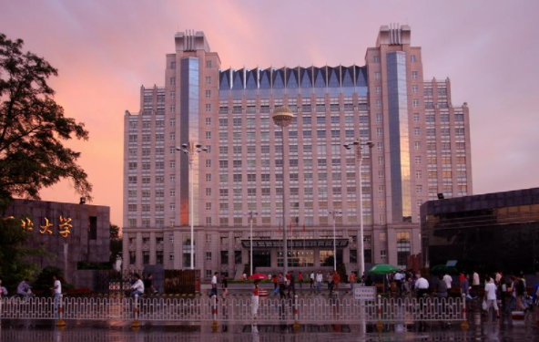 习近平新时代中国特色社会主义思想和党的十九大精神培训班